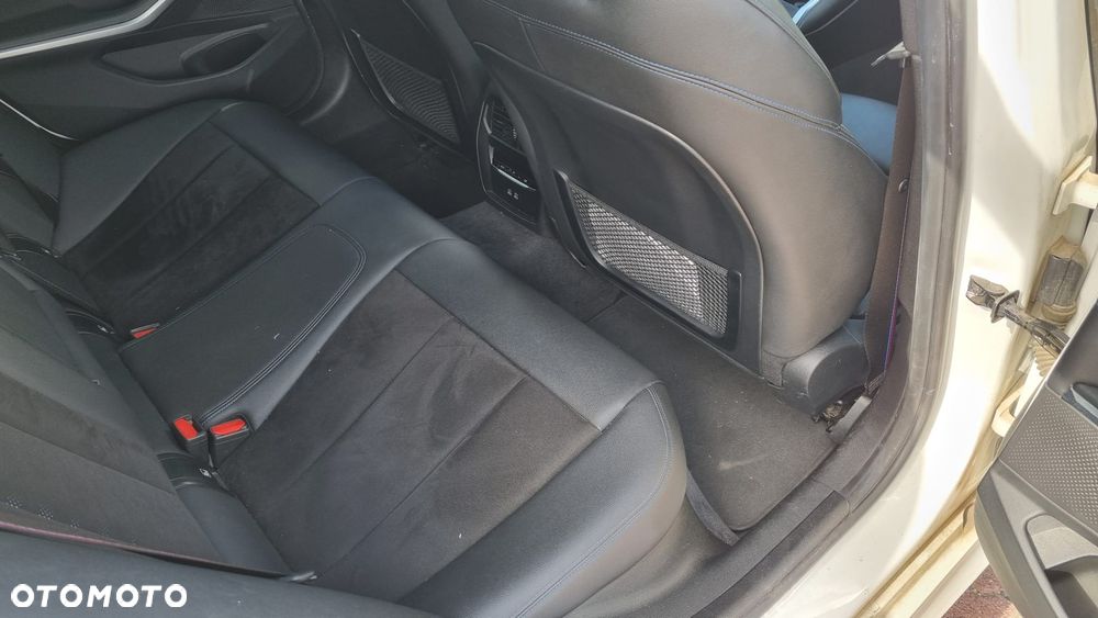 BMW Seria 3 320d M Sport Shadow - 31