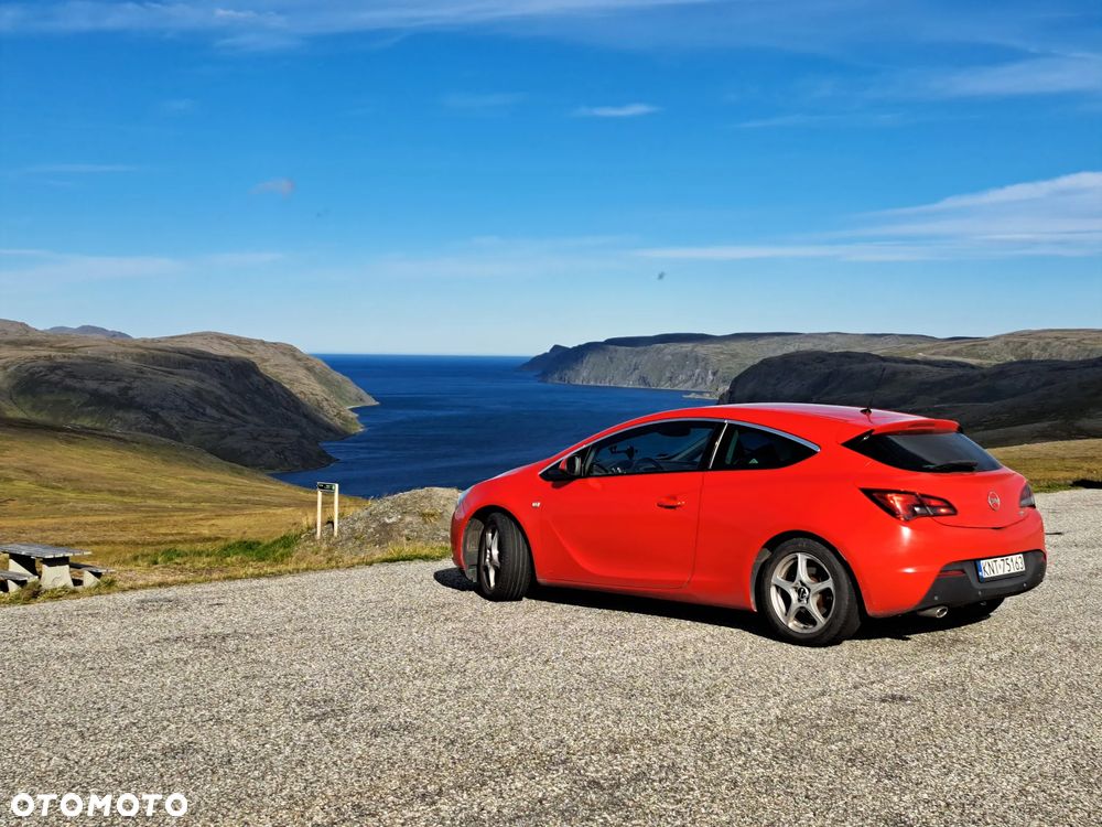 Opel Astra GTC 2.0 CDTI ecoFLEX Start/Stop Active - 2