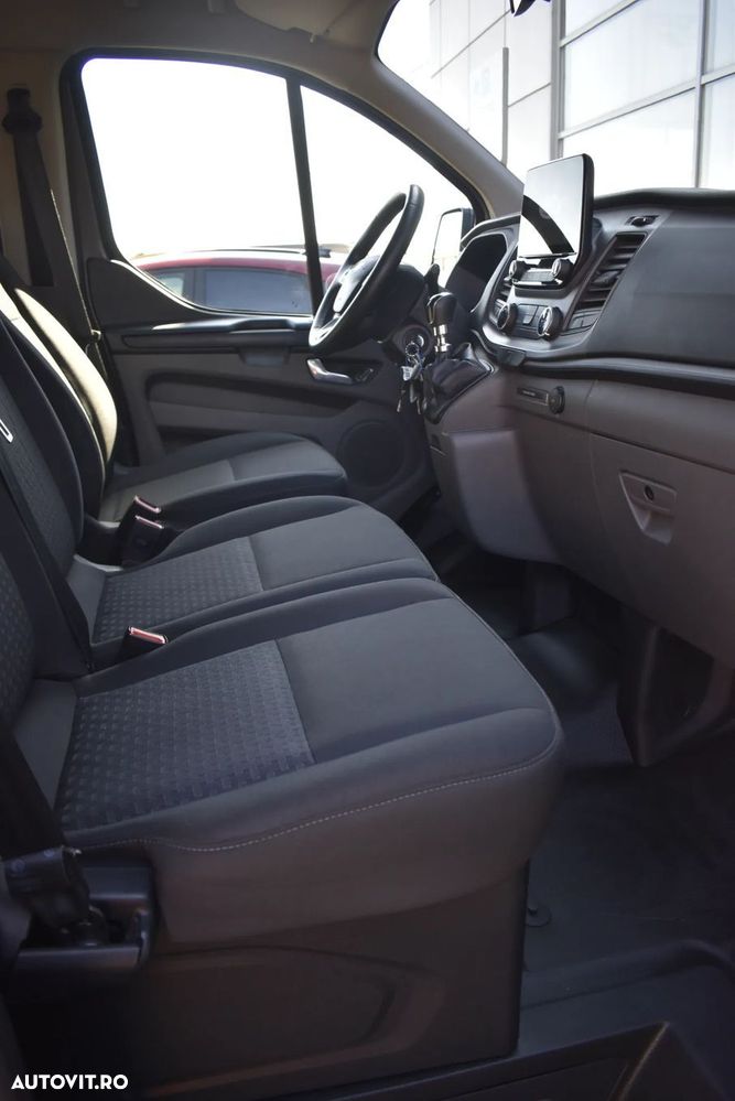 Ford Transit Custom - 38