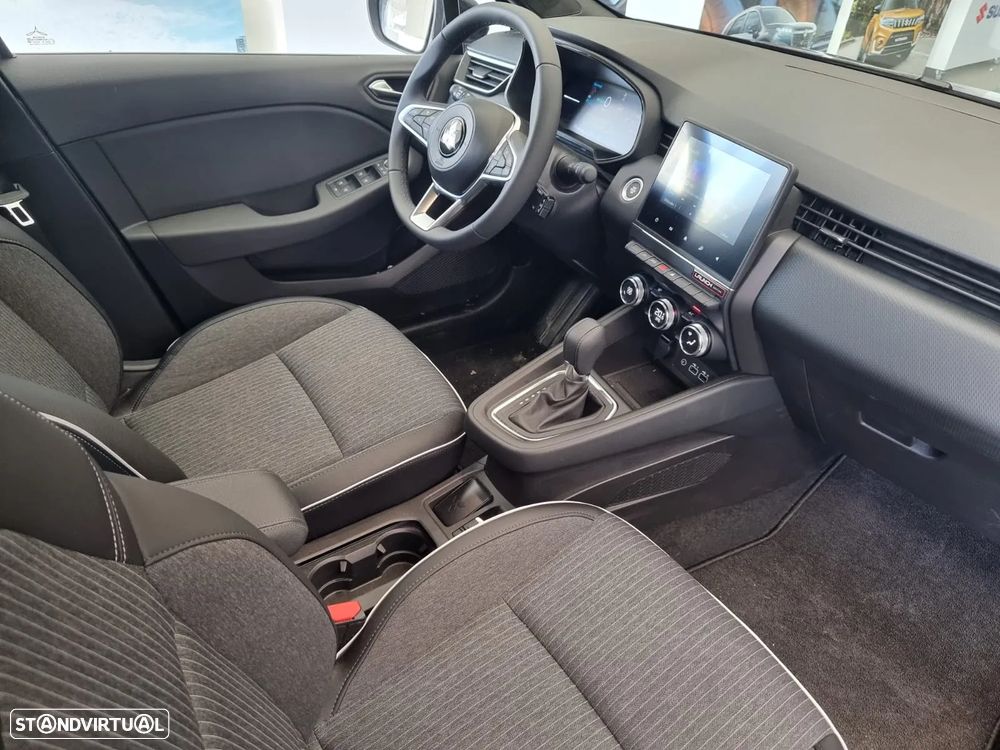 Mitsubishi Colt - 11