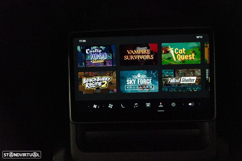 Tesla Model Y Long Range Tração Traseira - 26