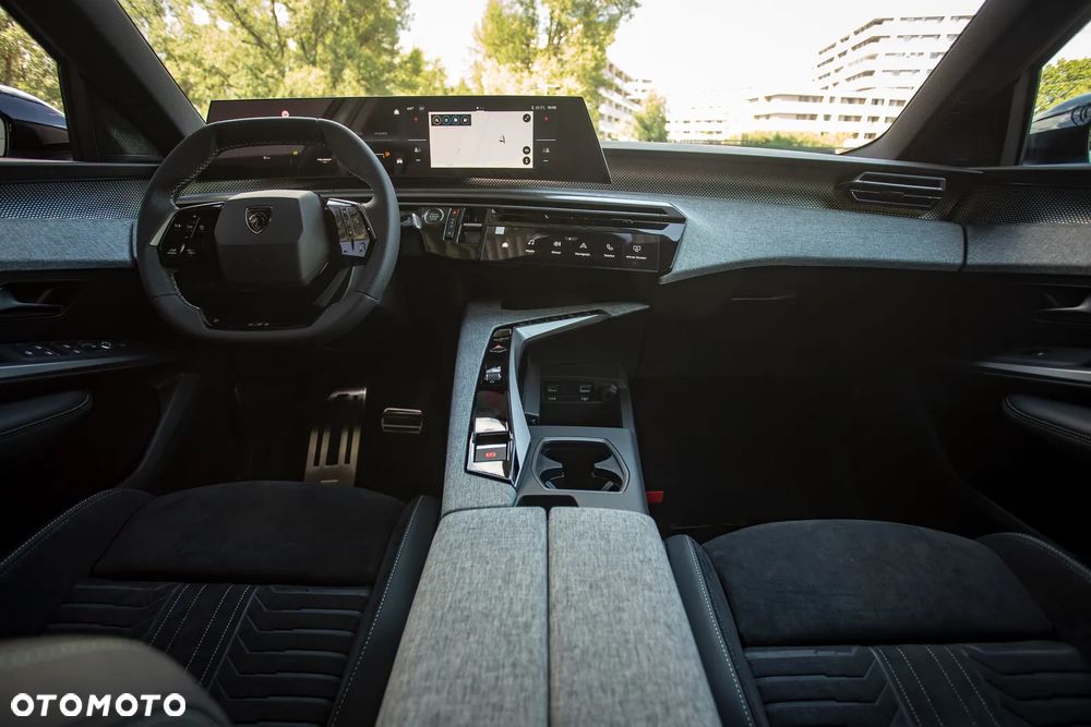 Peugeot 3008 1.2 PureTech mHEV GT Exclusive e-DCS6 - 23