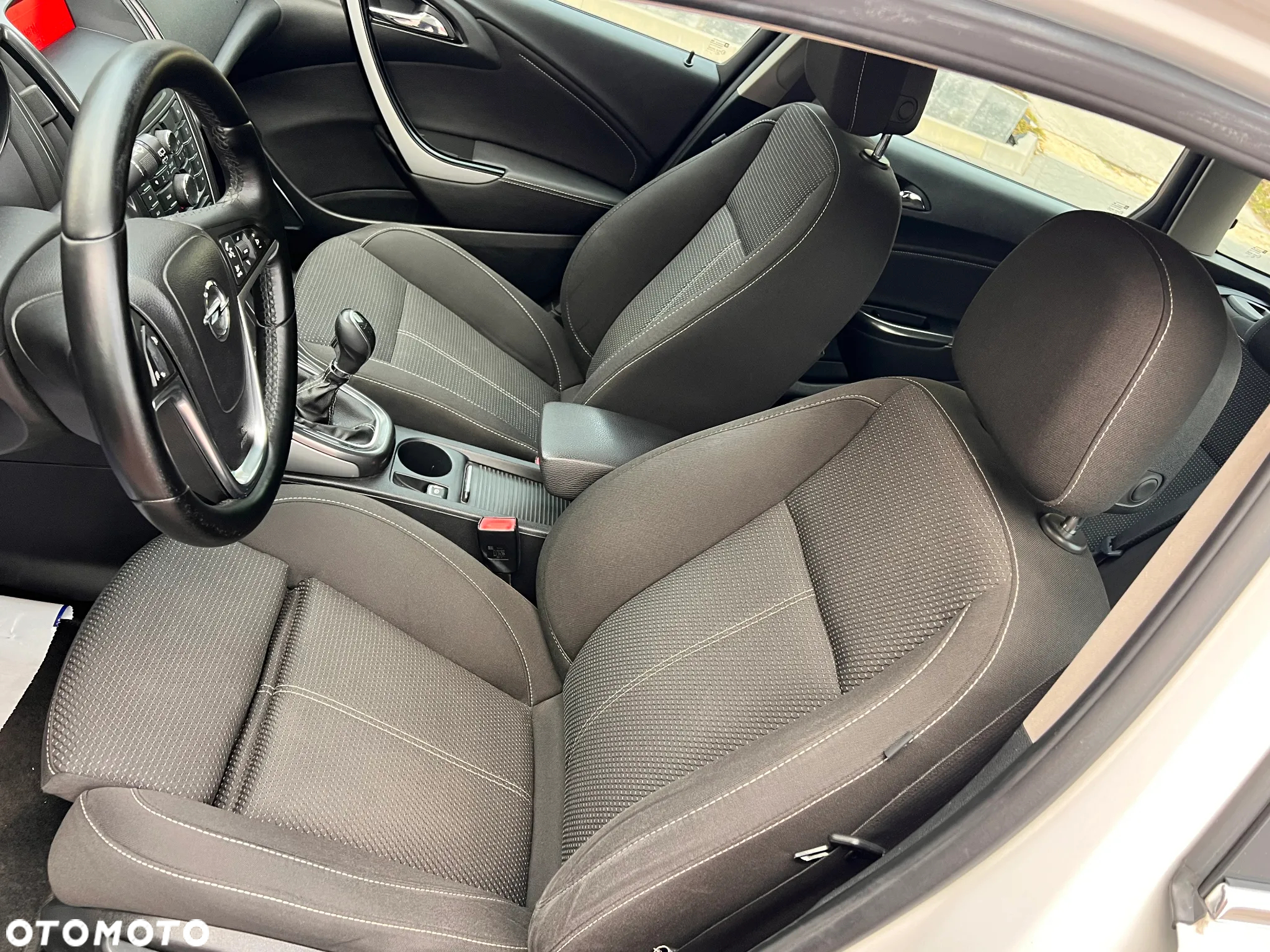 Opel Astra IV 1.6 T Sport - 23
