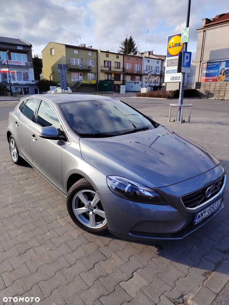 Volvo V40 D4 Summum - 1