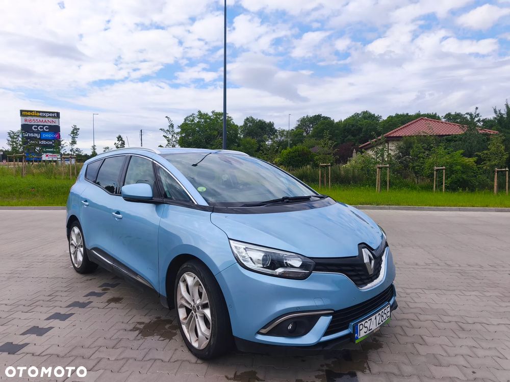Renault Grand Scenic - 1