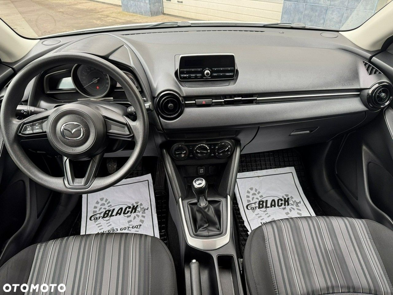 Mazda 2 - 9