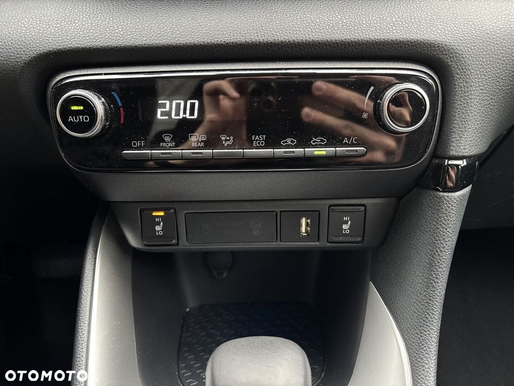 Toyota Yaris Hybrid 1.5 Comfort - 33