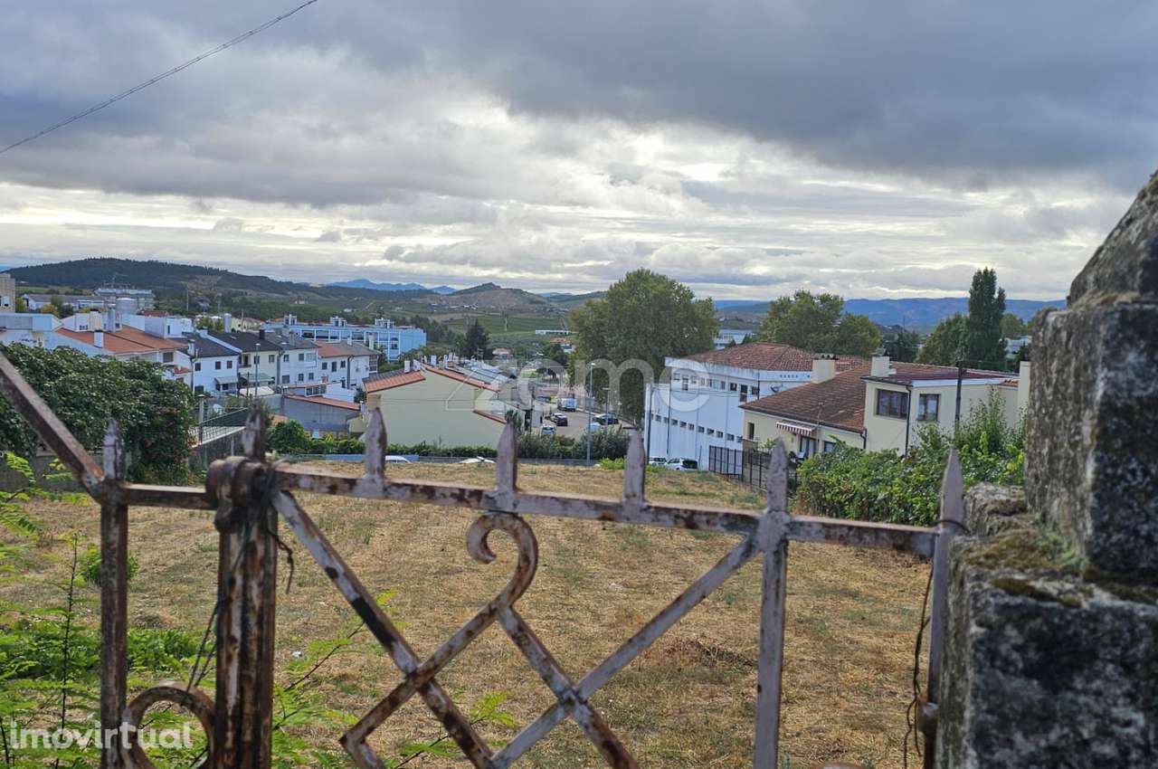 Terrenos para Construção no Centro de Murça – 3 Lotes Disponíveis!... - Grande imagem: 2/3