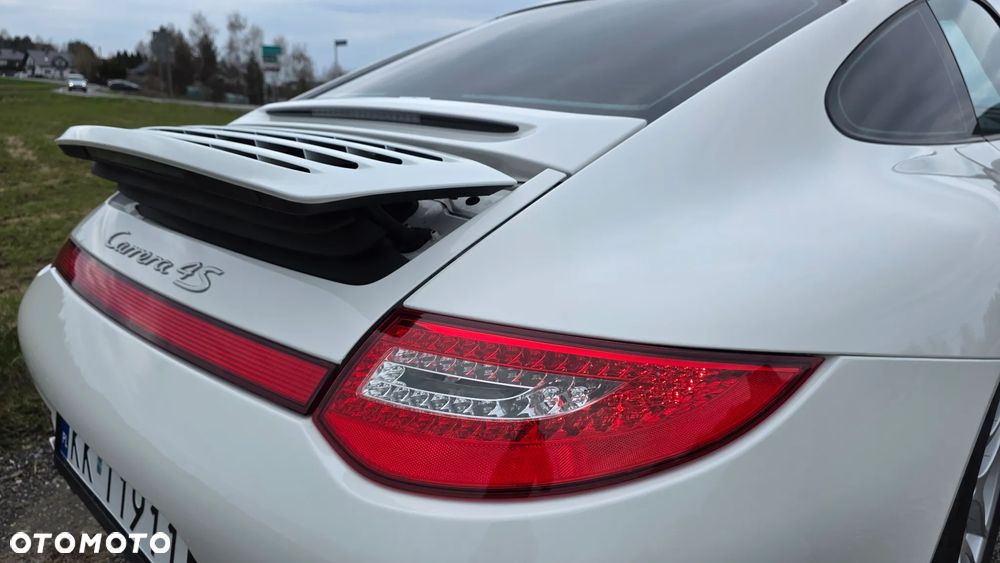 Porsche 911 Carrera 4S PDK - 12