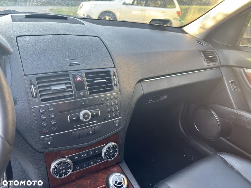 Mercedes-Benz Klasa C 220 CDI DPF Automatik Elegance - 12