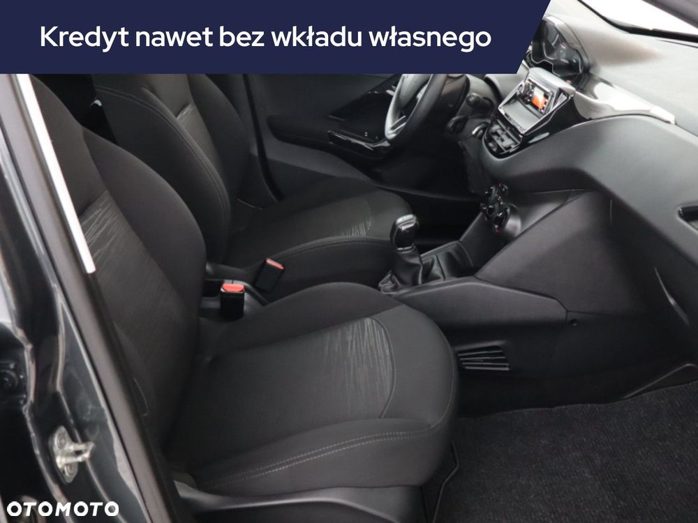 Peugeot 208 - 11