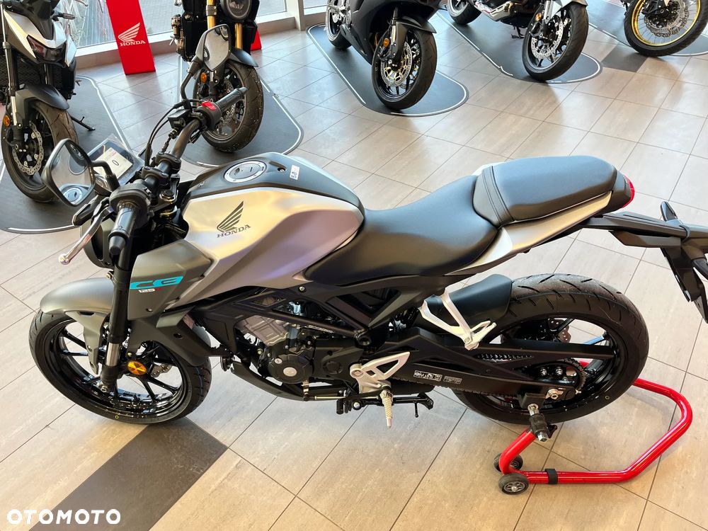 Honda CB - 7