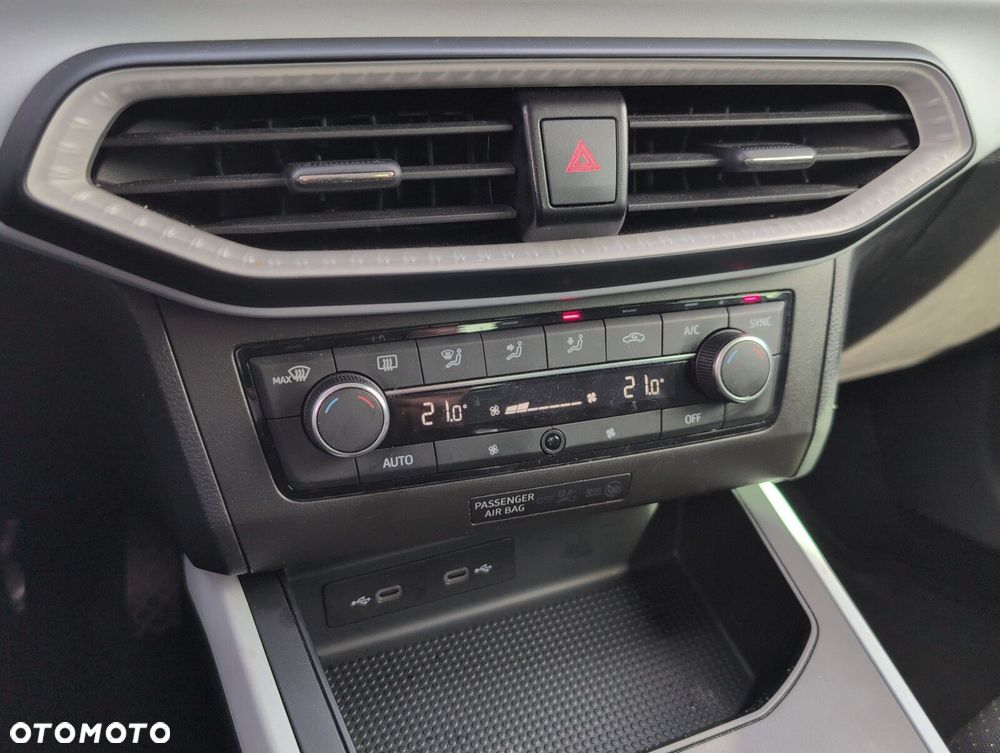 Seat Arona - 27