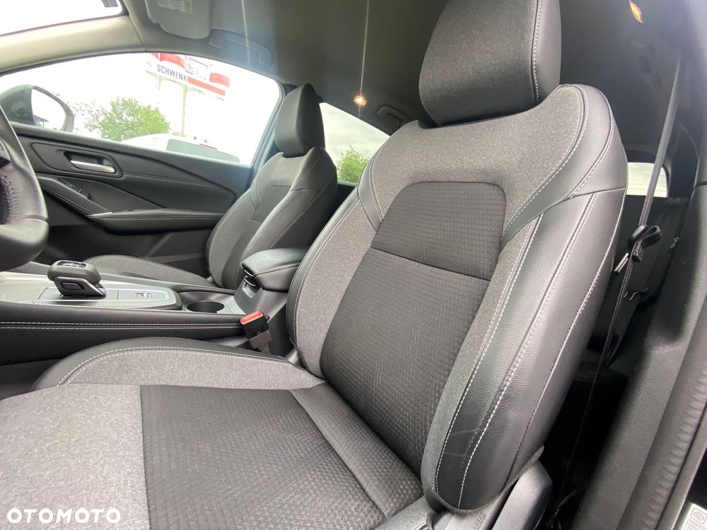 Nissan Qashqai 1.3 DIG-T MHEV Xtronic N-Connecta - 6