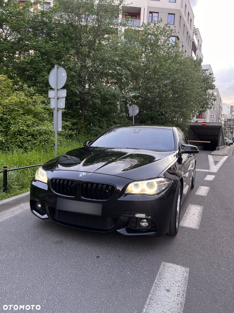 BMW Seria 5 530d xDrive Luxury Line - 1