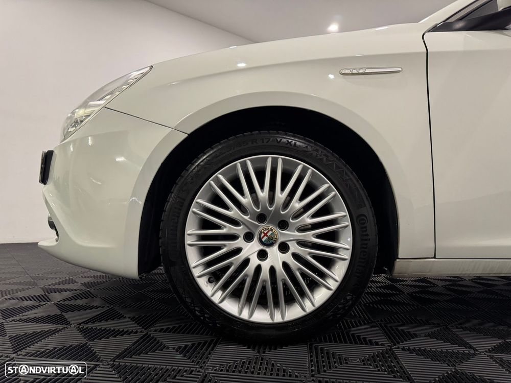 Alfa Romeo Giulietta 1.6 JTDM Distinctive - 11