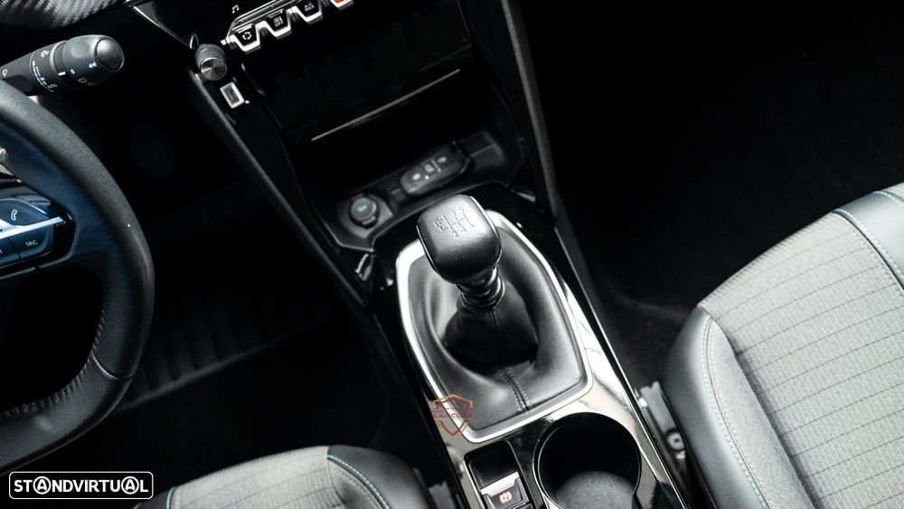 Peugeot 2008 1.2 PureTech Allure - 26