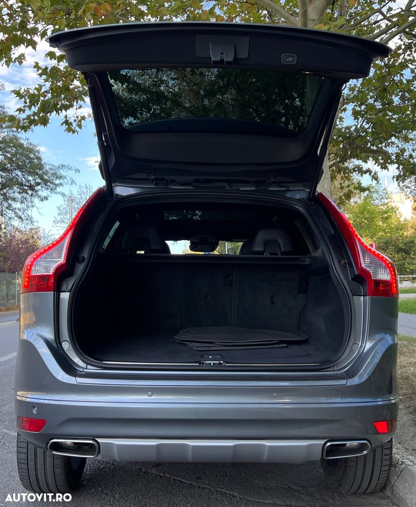 Volvo XC 60 D5AWD Summum - 14