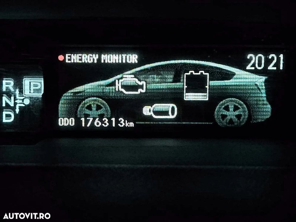 Toyota Prius (Hybrid) Comfort - 9