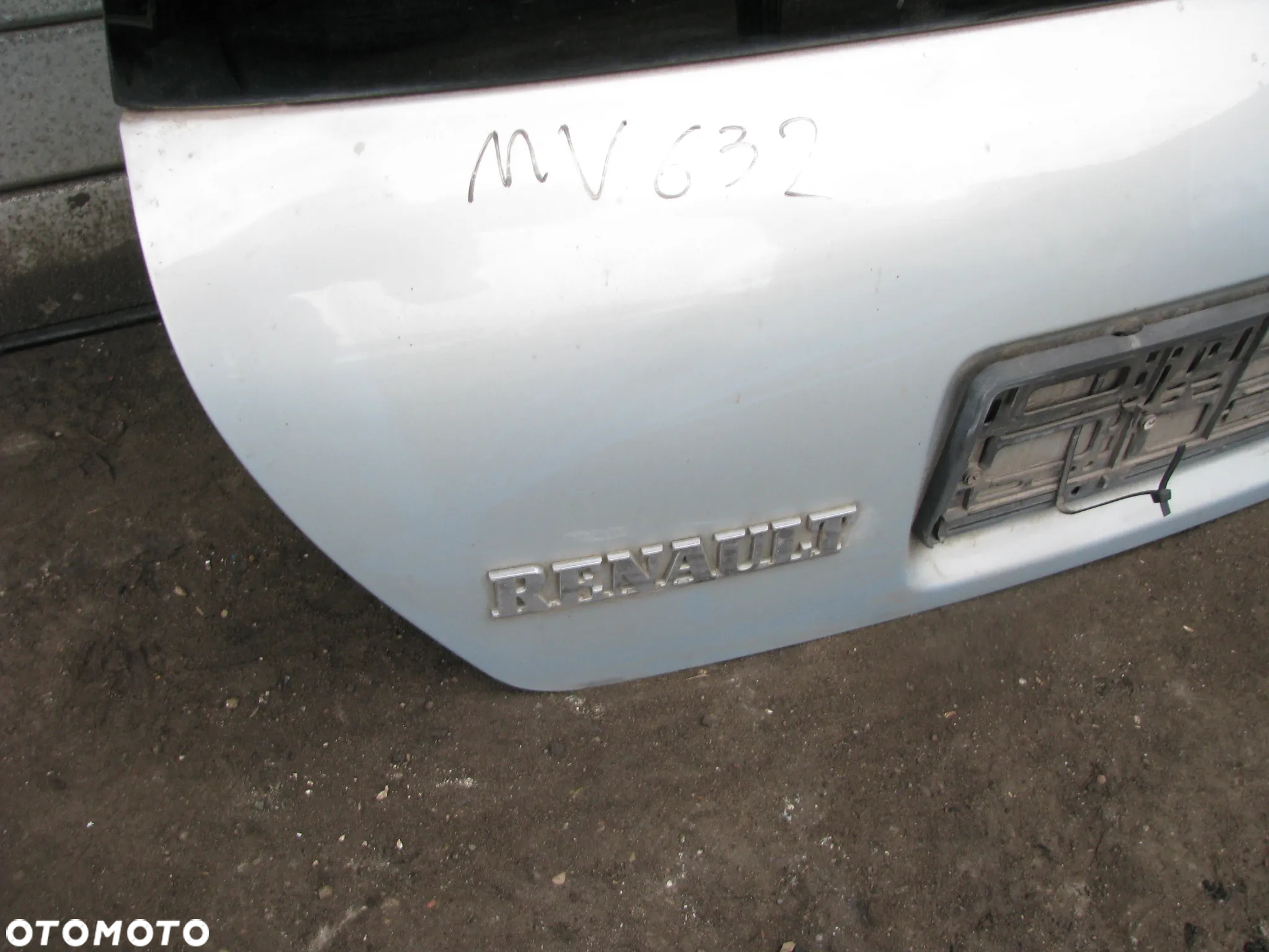 Klapa tylna szyba Renault clio II mv632 - 3