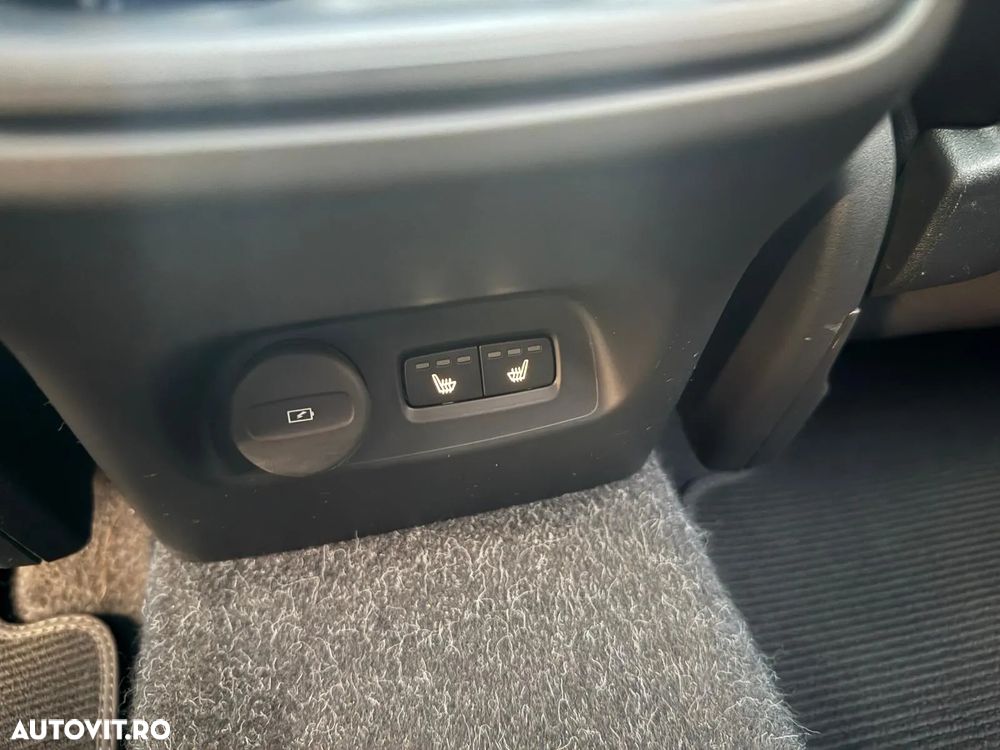 Volvo XC 40 D4 AWD R-Design - 23