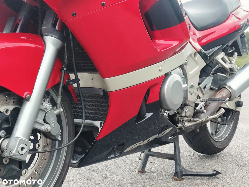 Kawasaki ZZR - 12