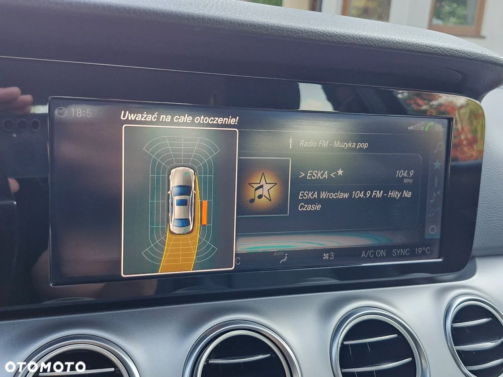 Mercedes-Benz Klasa E 220 d 9G-TRONIC - 16