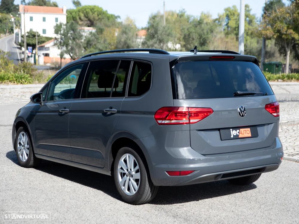 Volkswagen Touran 2021 photo 5