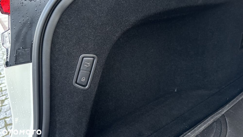Maserati Levante Q4 Executive - 35