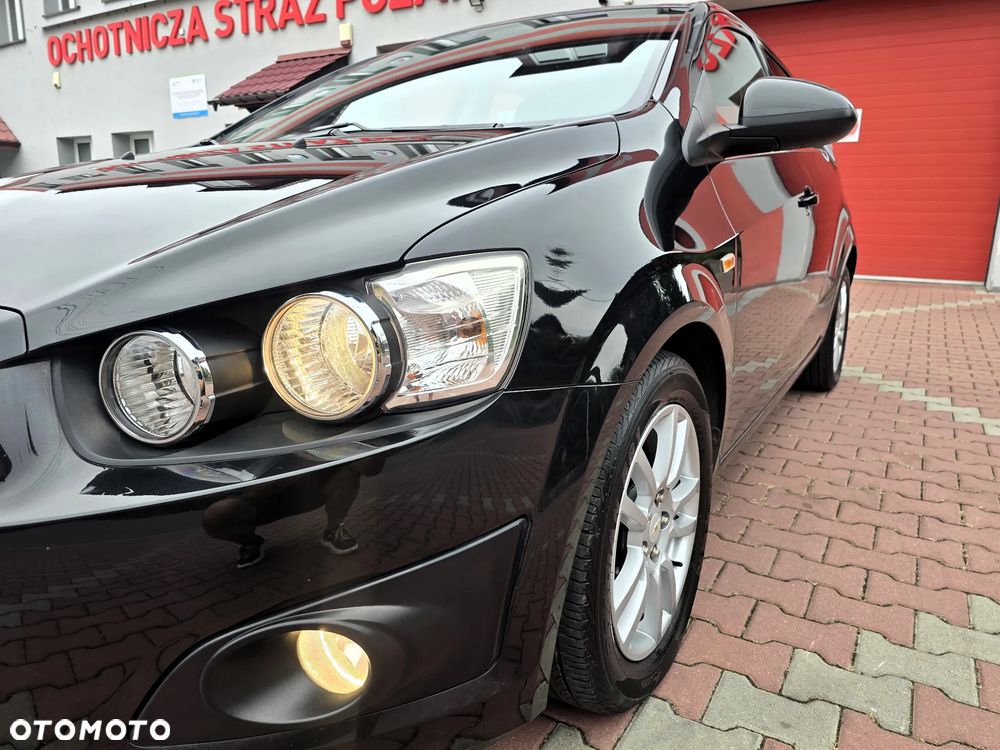 Chevrolet Aveo 1.6 LTZ S/S - 14