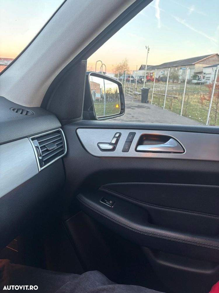 Mercedes-Benz GLE 350 d 4MATIC - 31