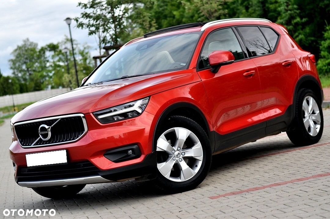 Volvo XC 40 T3 Geartronic Momentum Pro - 1