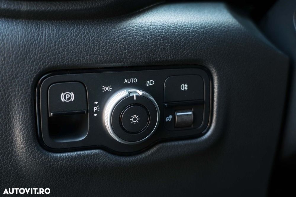 Mercedes-Benz Vito - 30