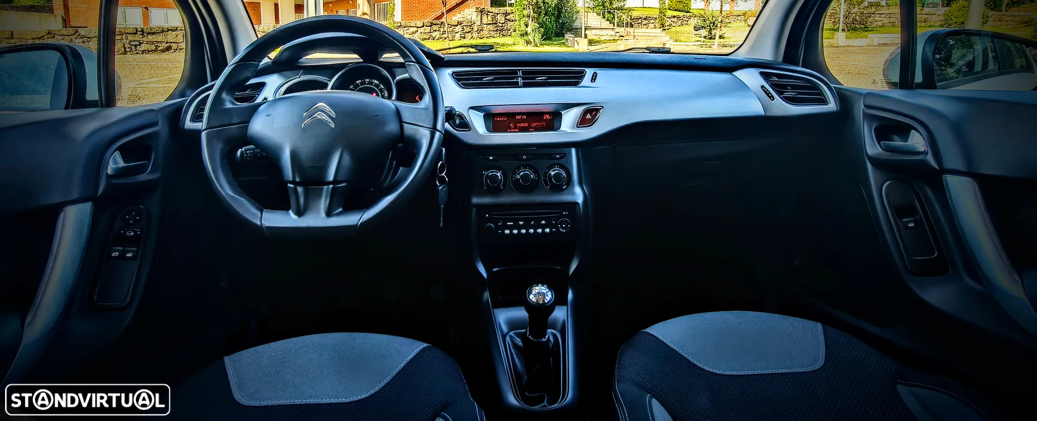 Citroën C3 1.2 PureTech Shine - 9