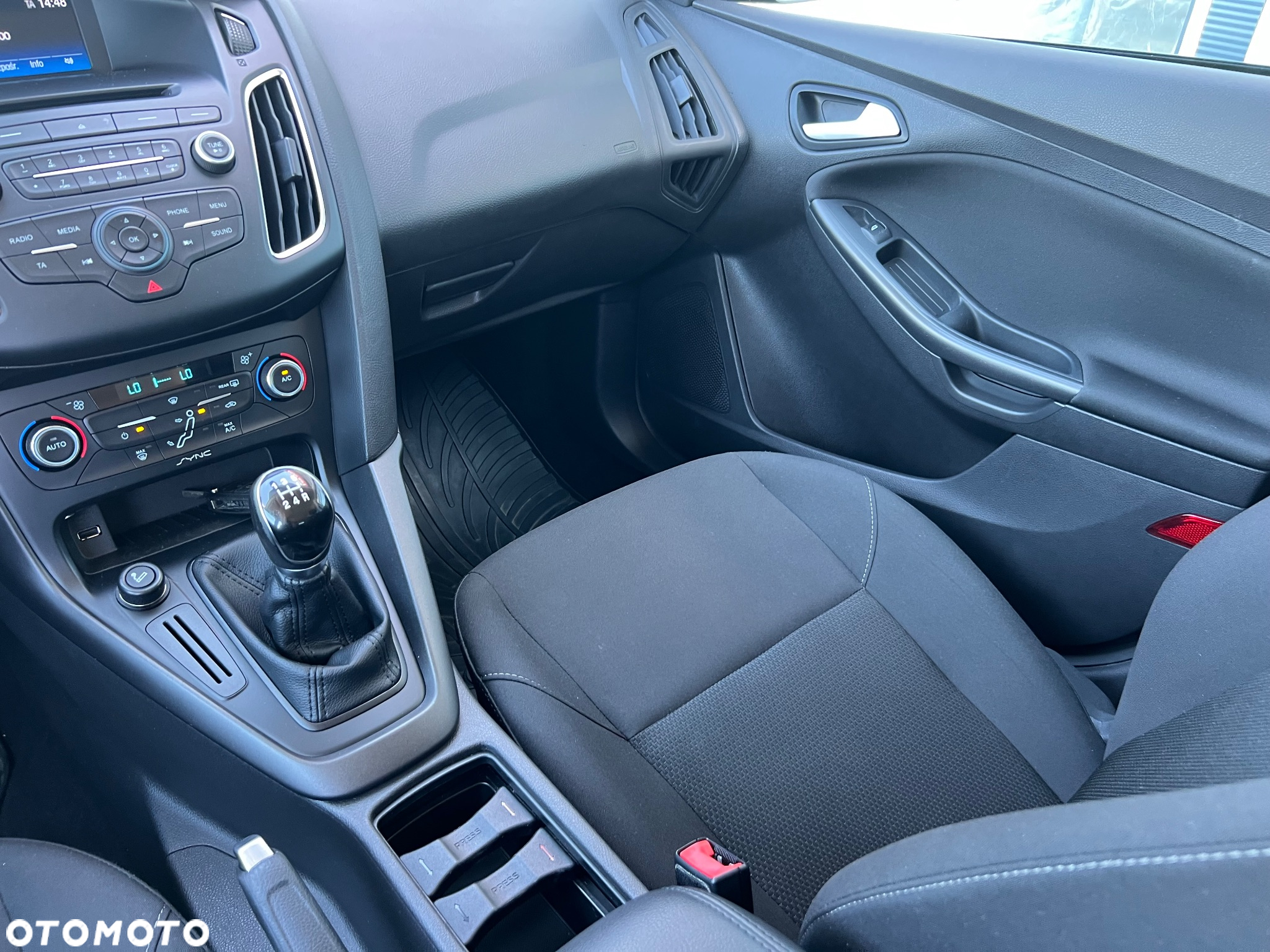 Ford Focus 1.6 Trend - 17