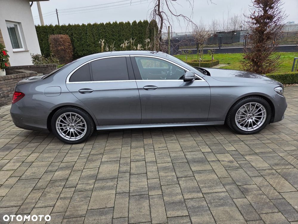Mercedes-Benz Klasa E 220 d 9G-TRONIC - 4
