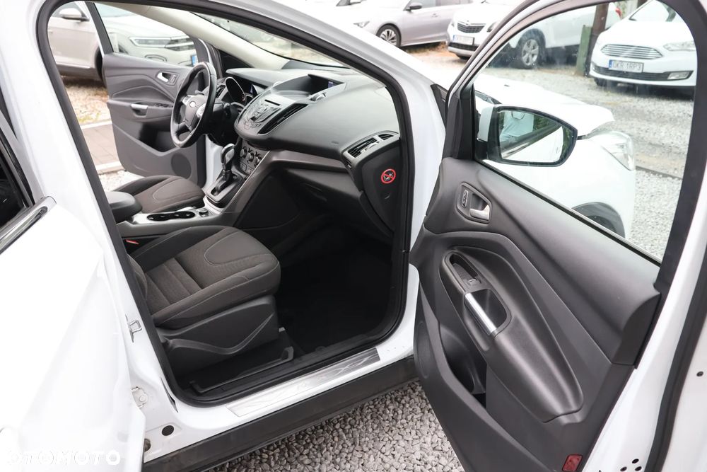 Ford Kuga 2.0 TDCi AWD Titanium - 11