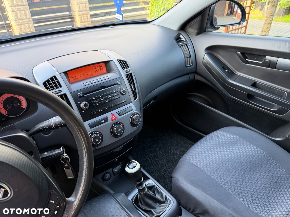 Kia Ceed 1.6 Crdi Optimum - 10