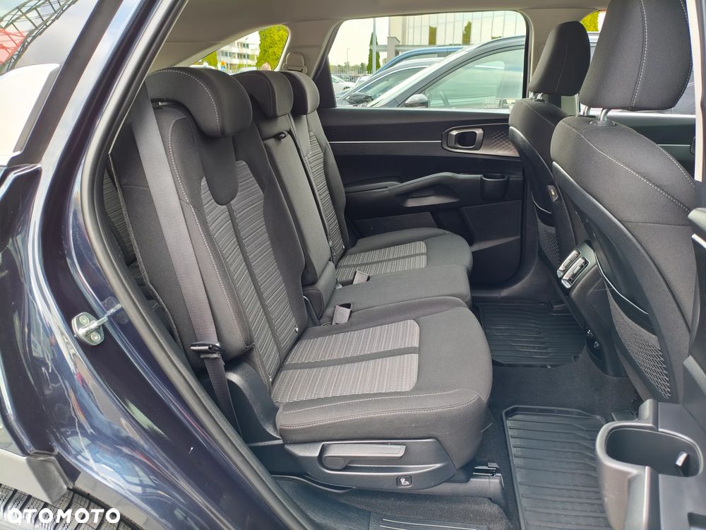 Kia Sorento 1.6 T-GDI HEV M 7os - 15