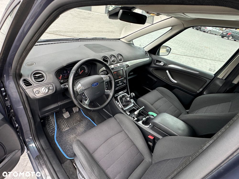 Ford Galaxy 2.0 TDCi DPF Business Edition - 23