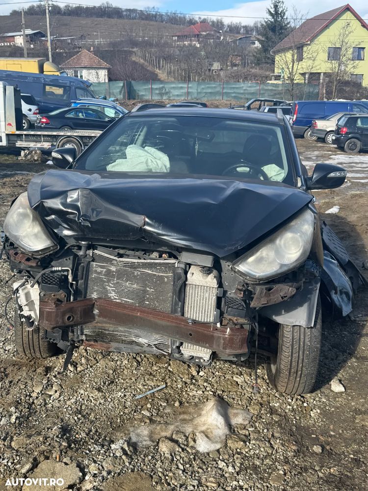 Hyundai ix35 2.0 CRDI High 4WD GL Style - 3