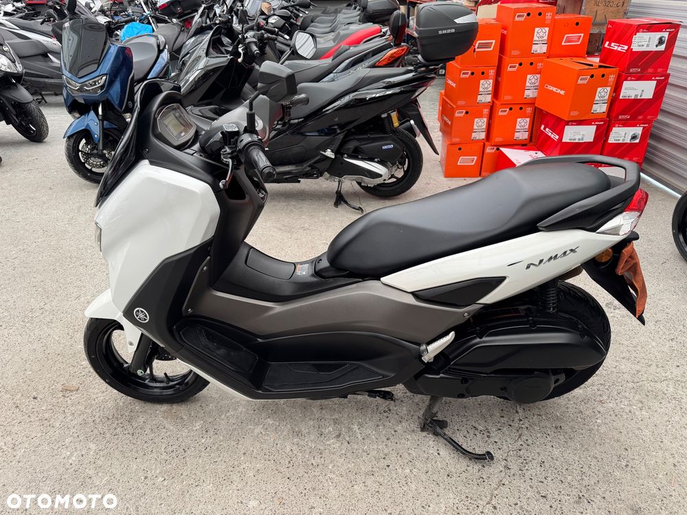 Yamaha NMAX - 4