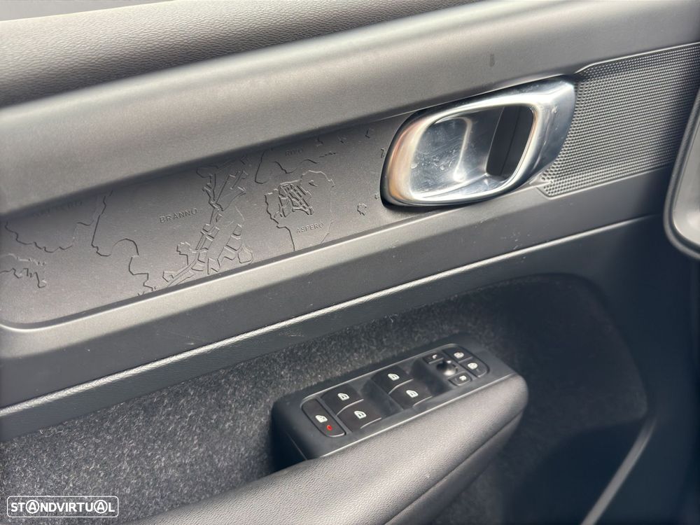 Volvo XC 40 2.0 D3 Geartronic - 12