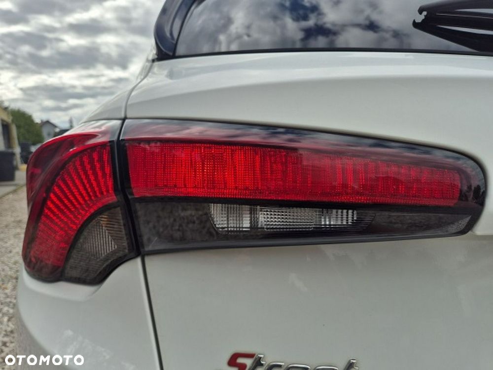 Fiat Tipo - 12