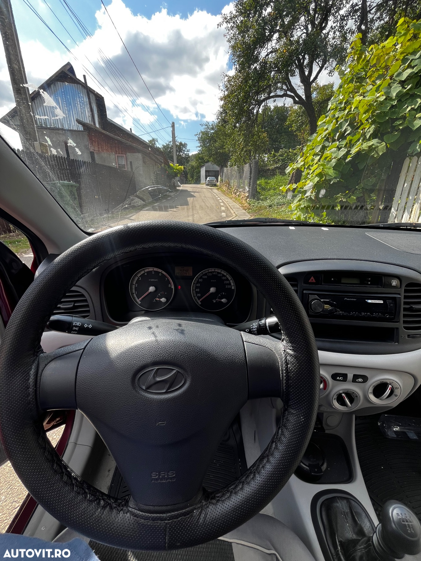 Hyundai Accent MC 14 DOHC 4DR GL CLASSIC - 5