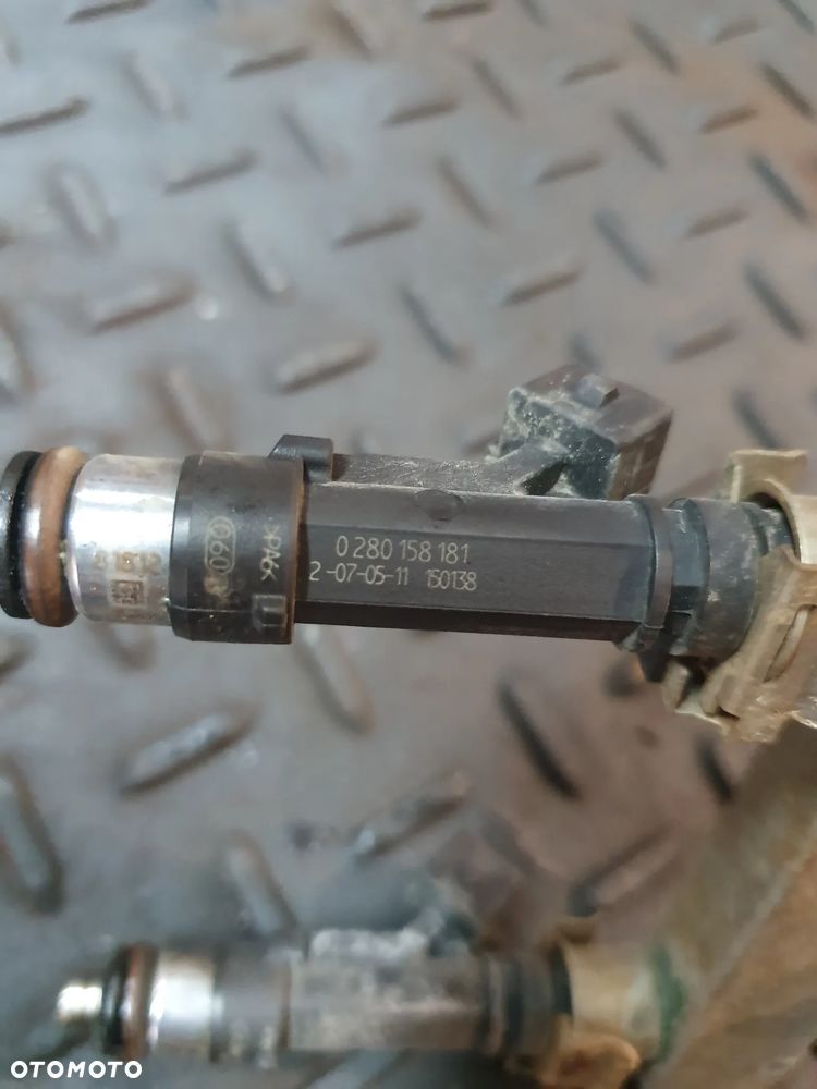 OPEL CORSA D 1.2 A120XER 1.4 A14XER WTRYSKIWACZE wtryskiwacz 0280158181 - 2