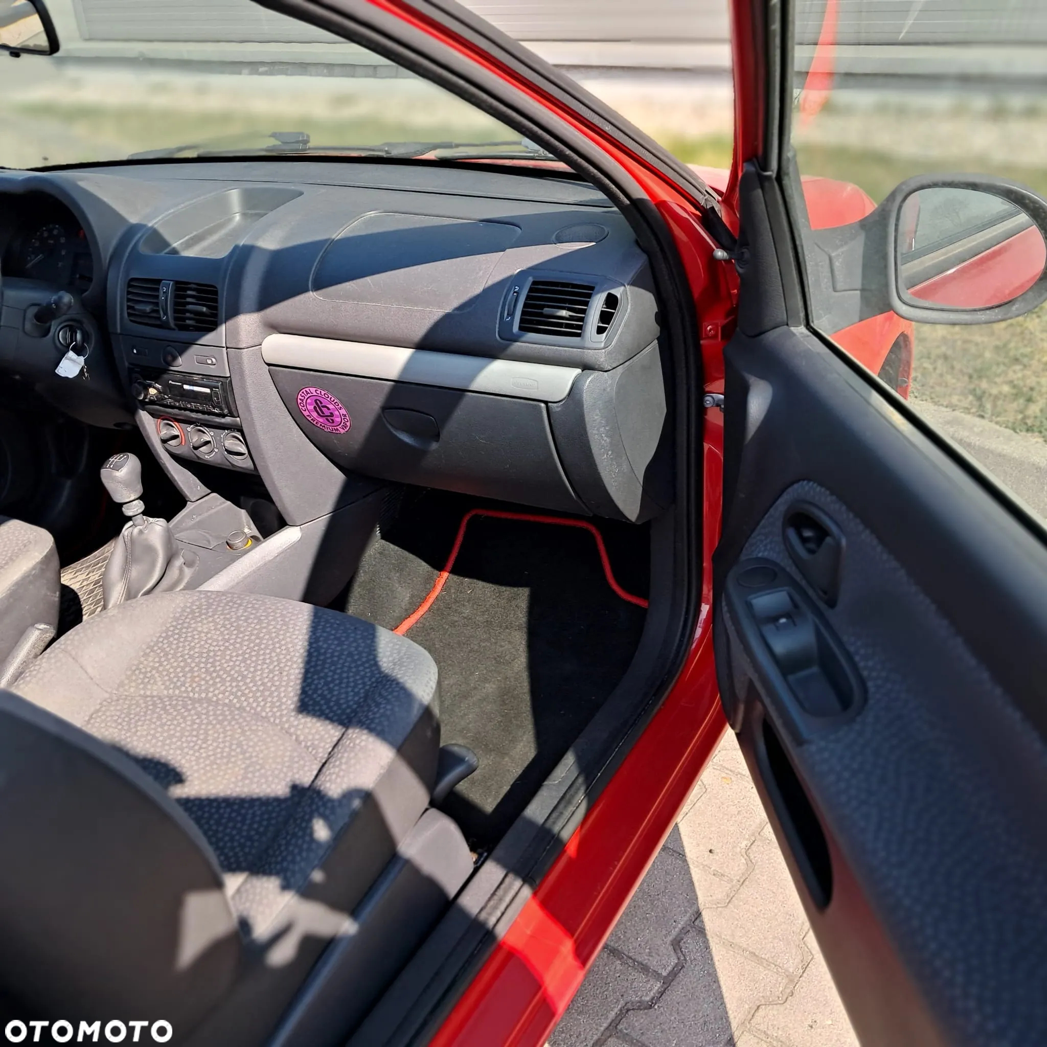 Renault Clio - 7