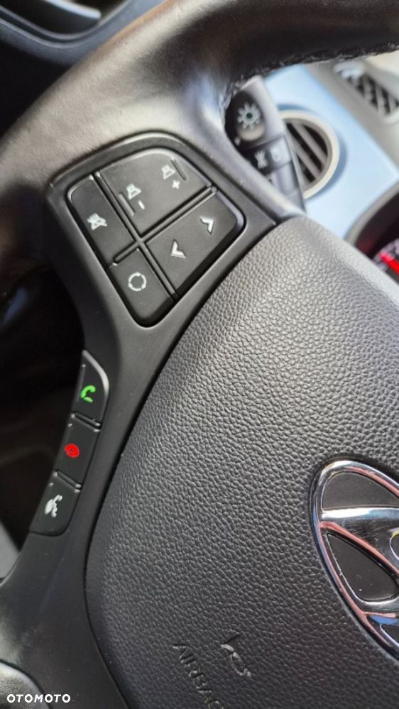 Hyundai i10 - 25