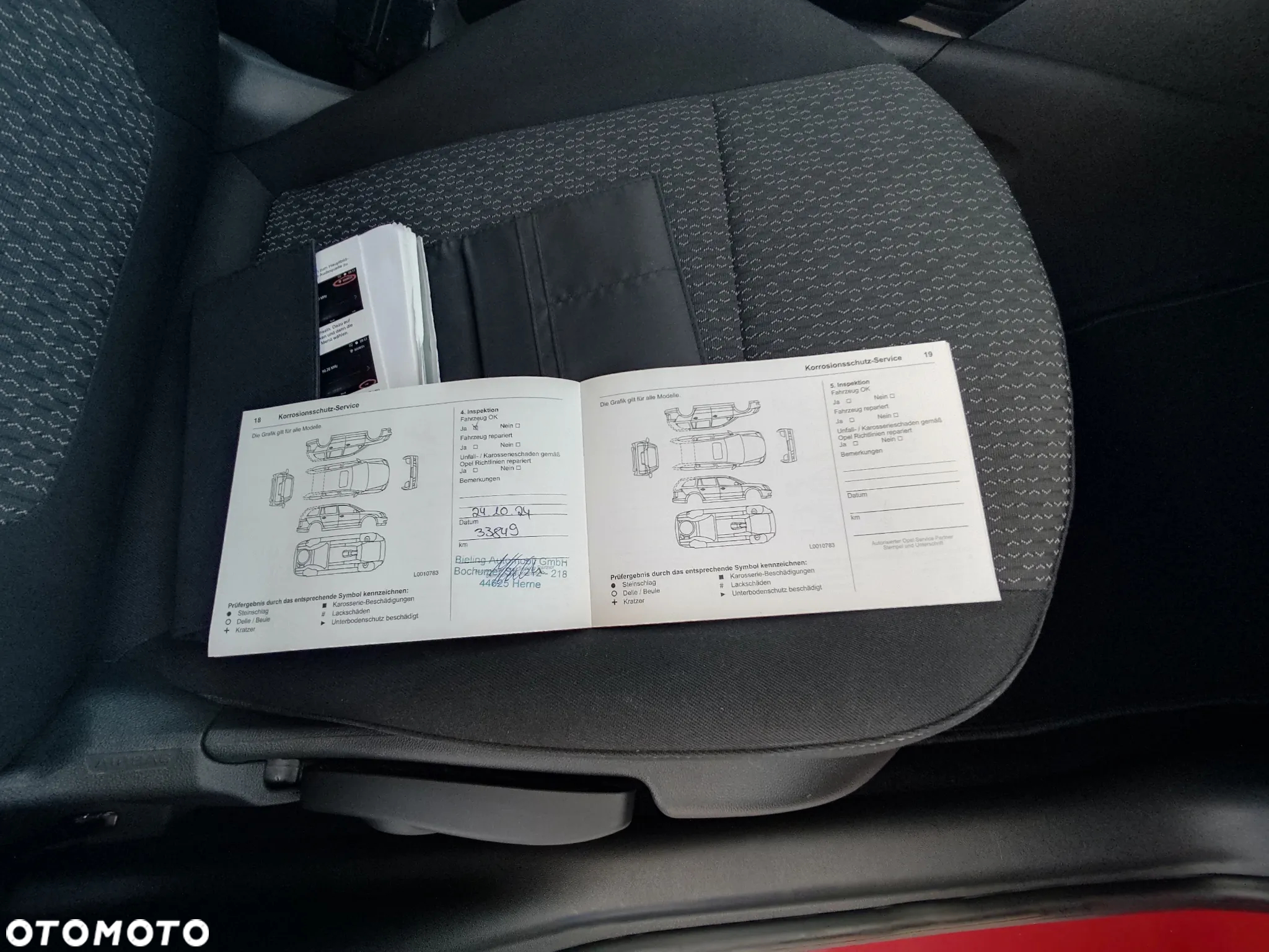 Opel Crossland X - 21