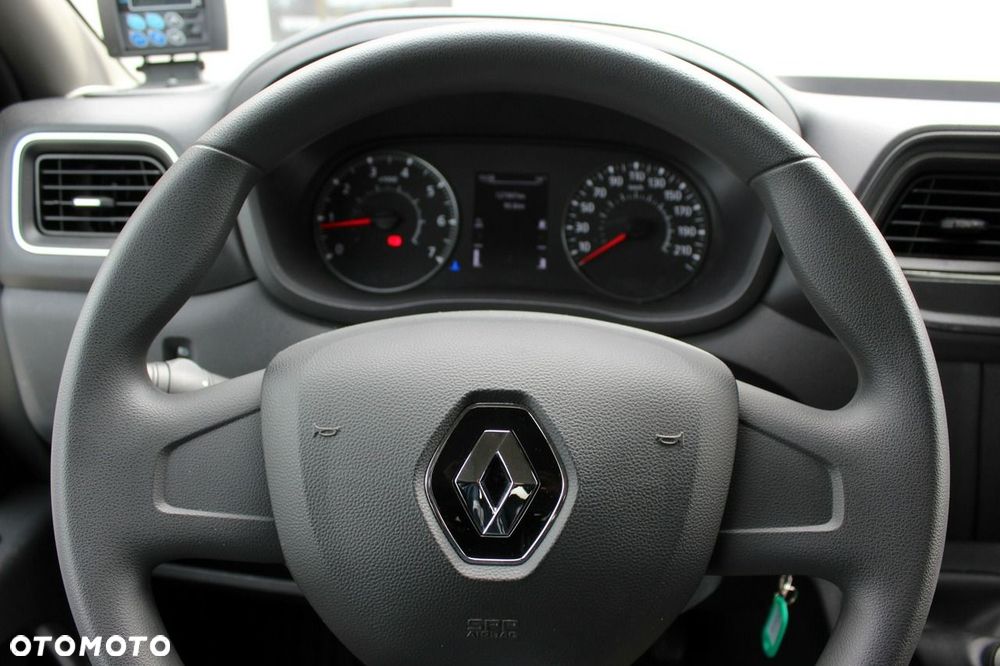 Renault Master - 18